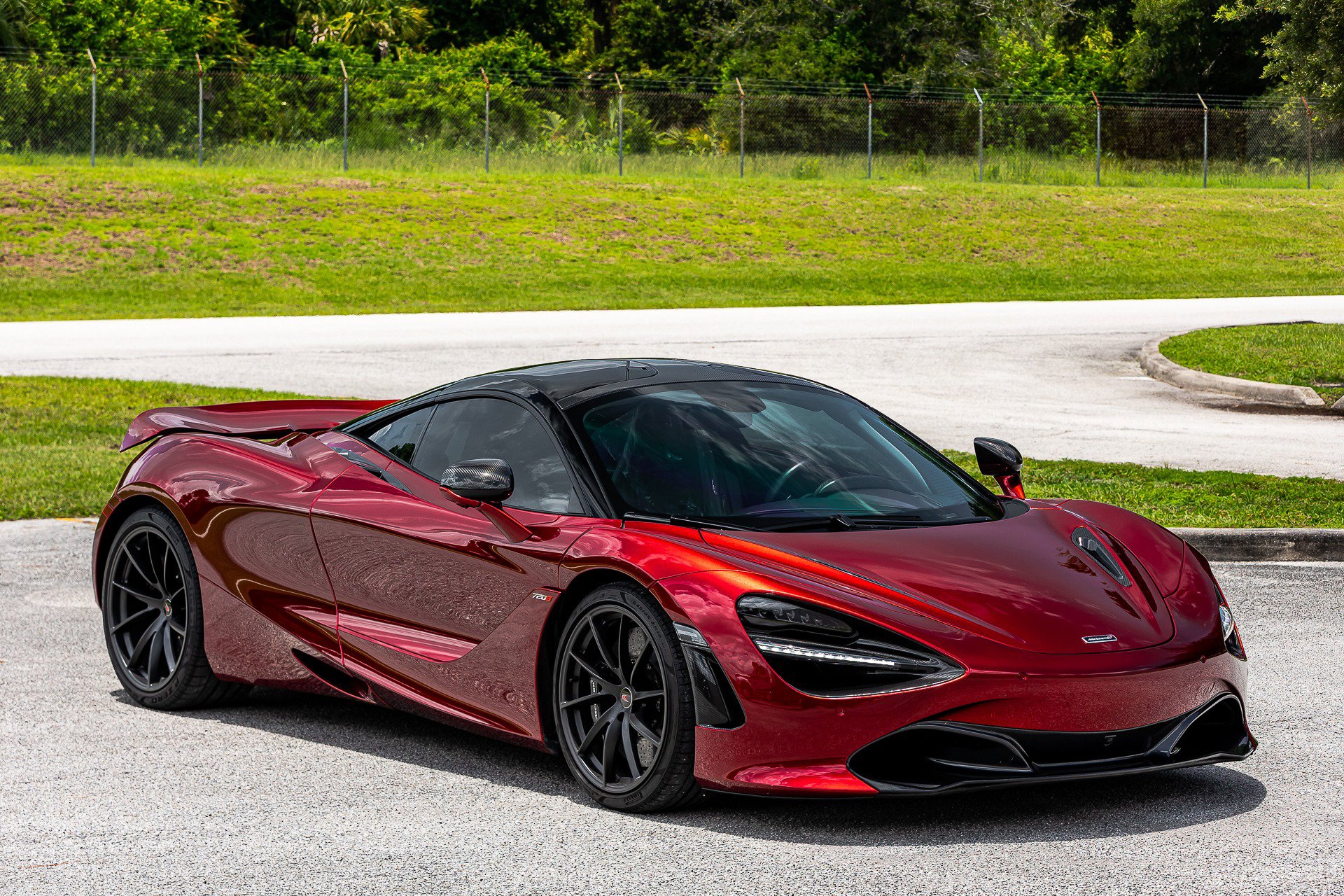 Used 2018 McLaren 720S Luxury RWD image 12