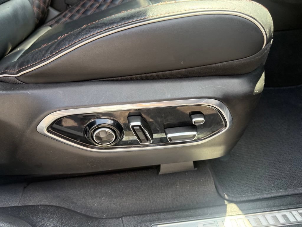 Used 2023 Jeep Grand Cherokee Summit AWD/4WD image 59