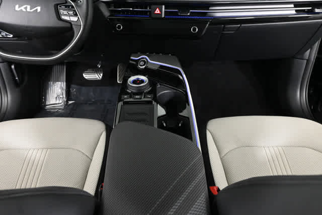 Used 2024 Kia EV6 GT-Line w/ GT-Line White Seat Package image 17