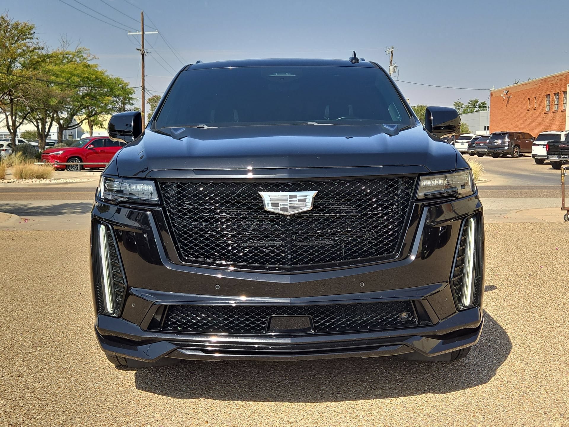 Used 2023 Cadillac Escalade V w/ LPO, ONYX Package AWD/4WD image 10