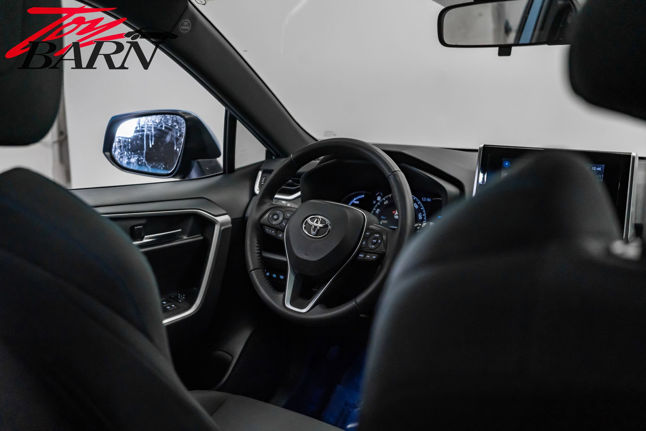 Used 2023 Toyota RAV4 SE w/ Convenience Package image 46