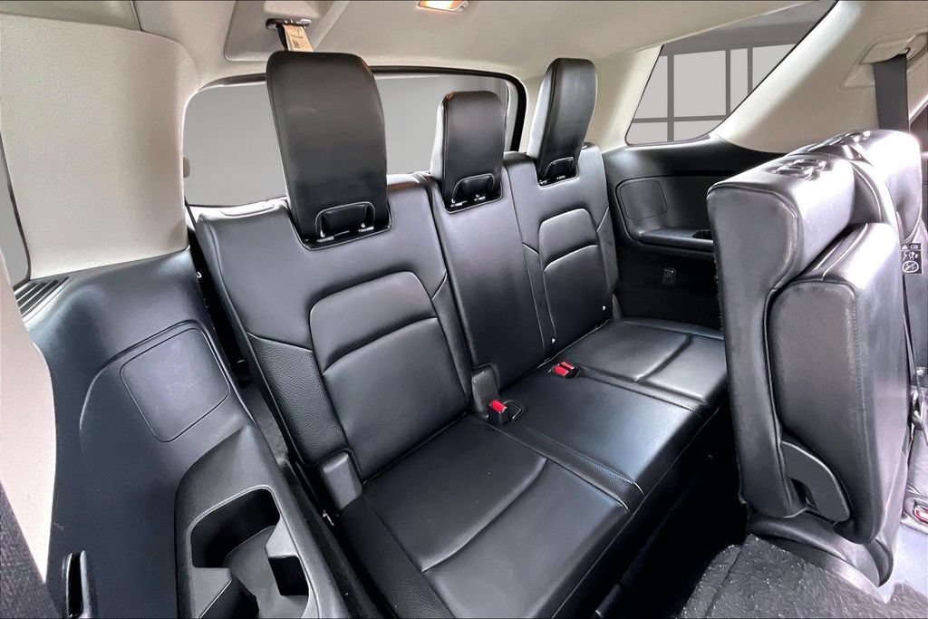 Used 2022 Nissan Pathfinder SL FWD image 25