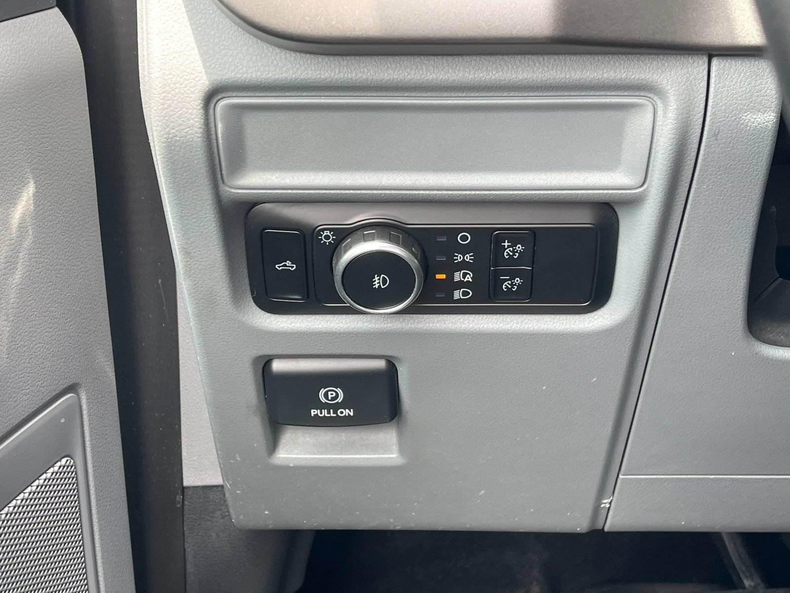 Used 2024 Ford F150 XLT AWD/4WD image 29