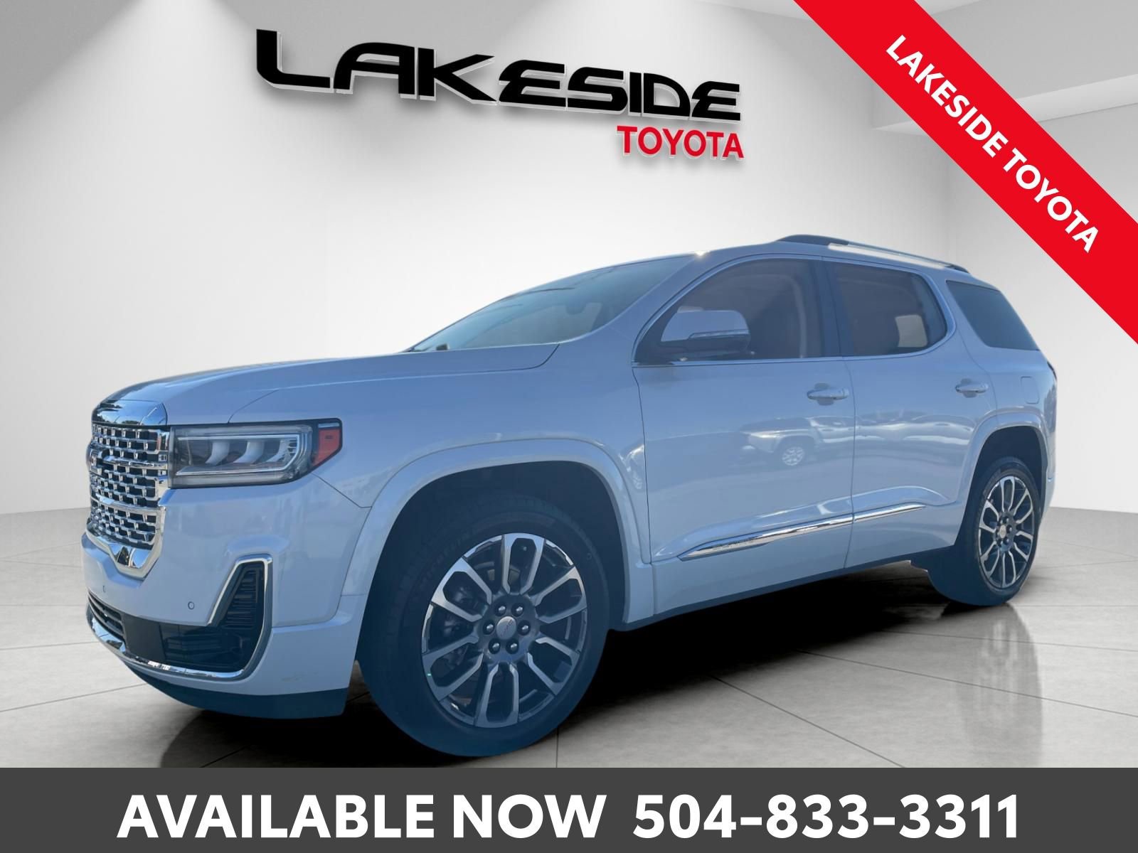 Used 2021 GMC Acadia Denali w/ Denali Technology Package image 2
