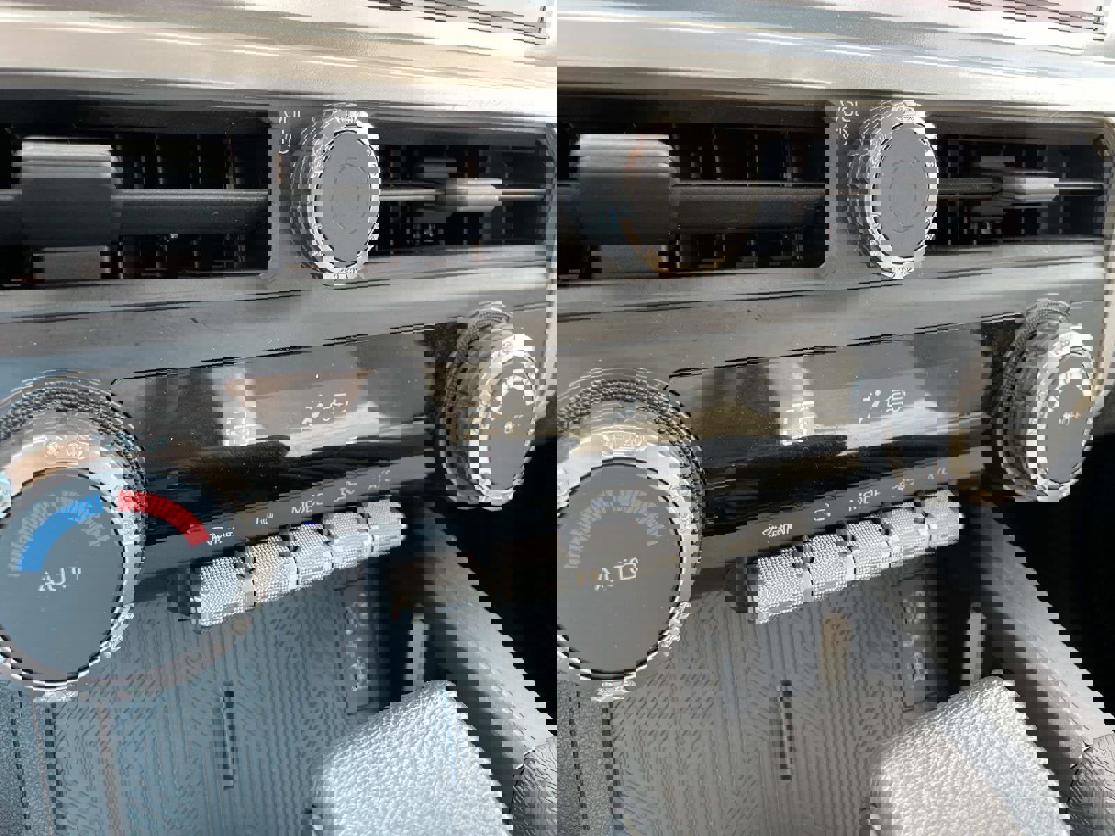 Used 2024 Toyota Tacoma TRD Sport image 21