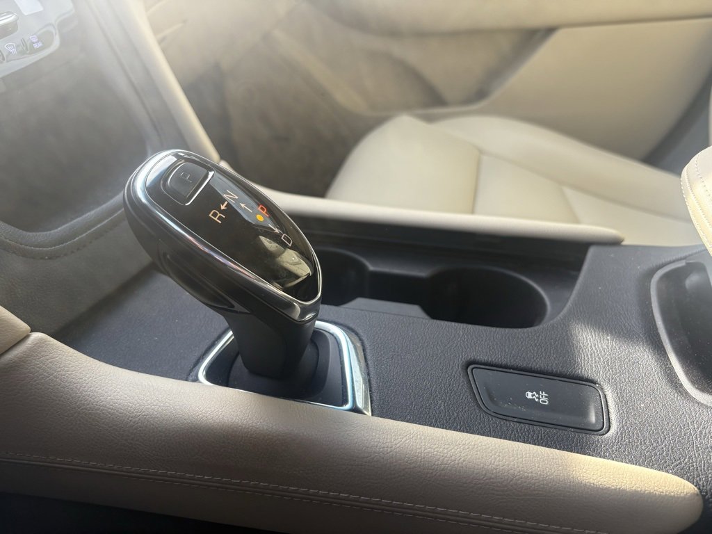 Used 2019 Cadillac XT5 FWD image 25