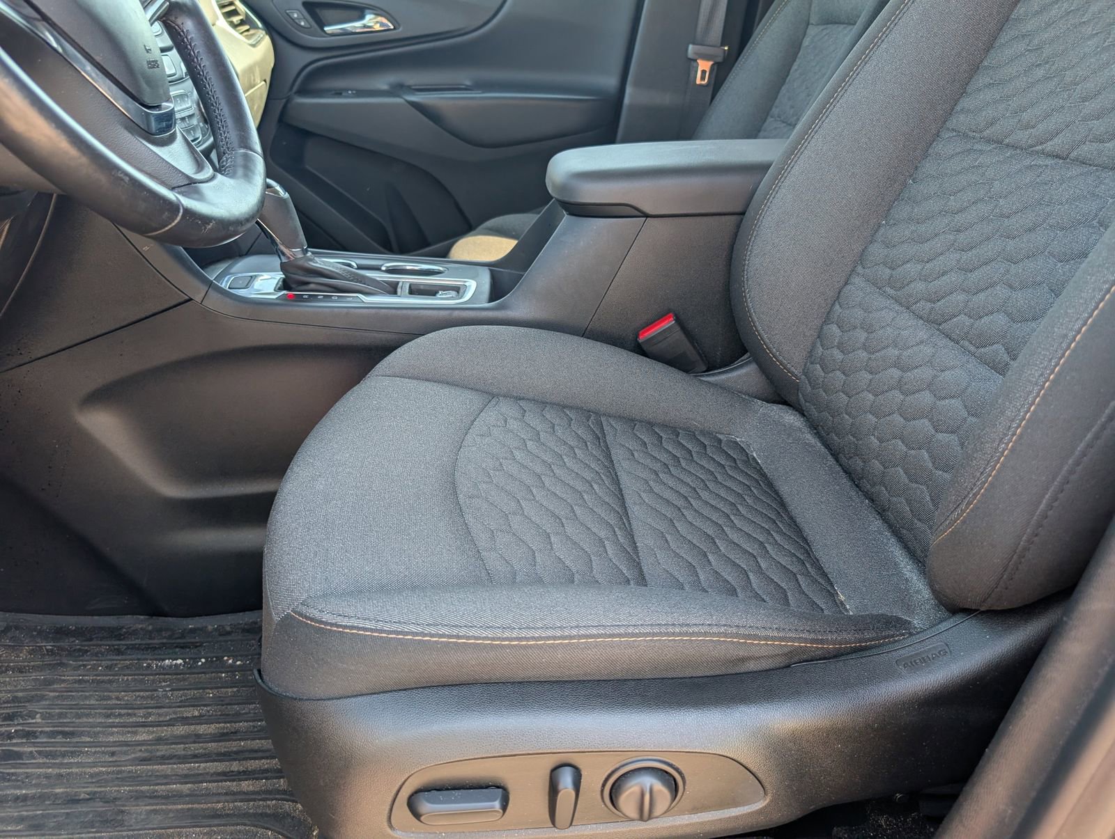 Used 2020 Chevrolet Equinox LT image 7