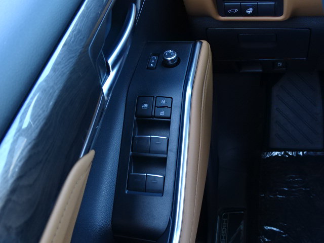 New 2026 Toyota Highlander Platinum AWD/4WD image 29