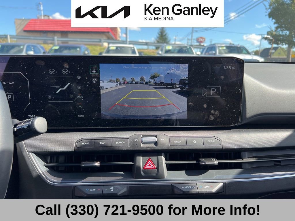 Certified 2025 Kia K4 EX image 40