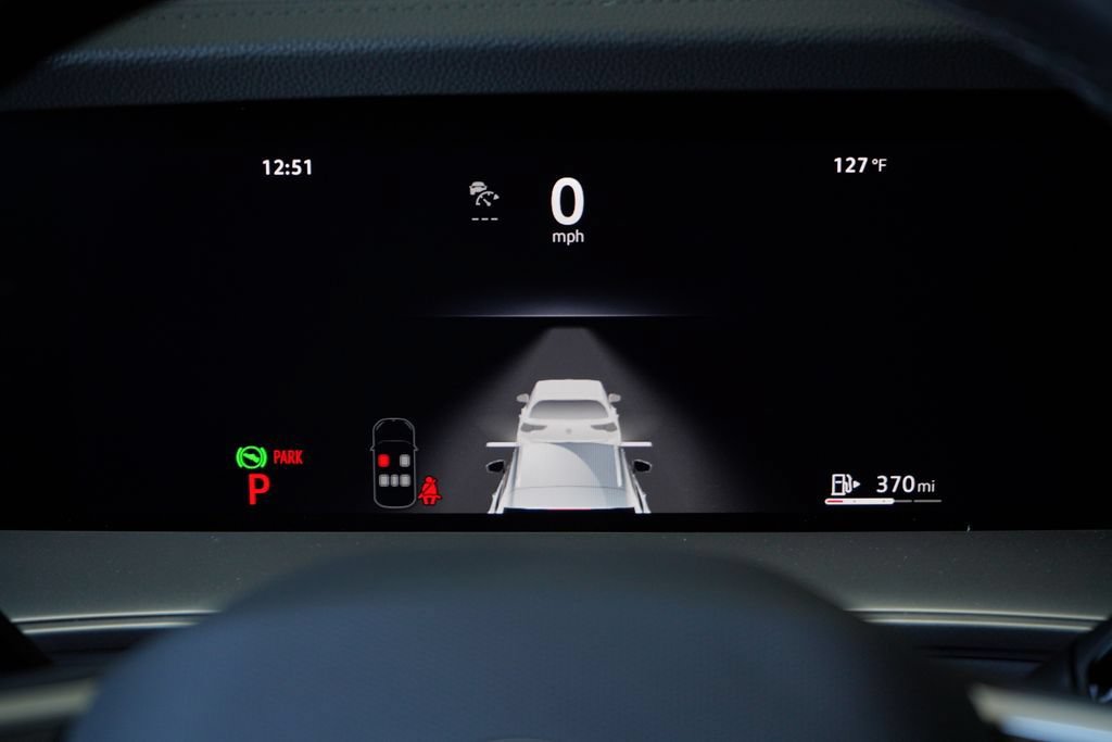 New 2026 Volkswagen Tiguan SE R-Line FWD image 23