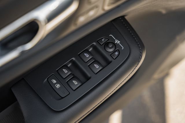 Certified 2023 Volvo S60 B5 Ultimate image 38