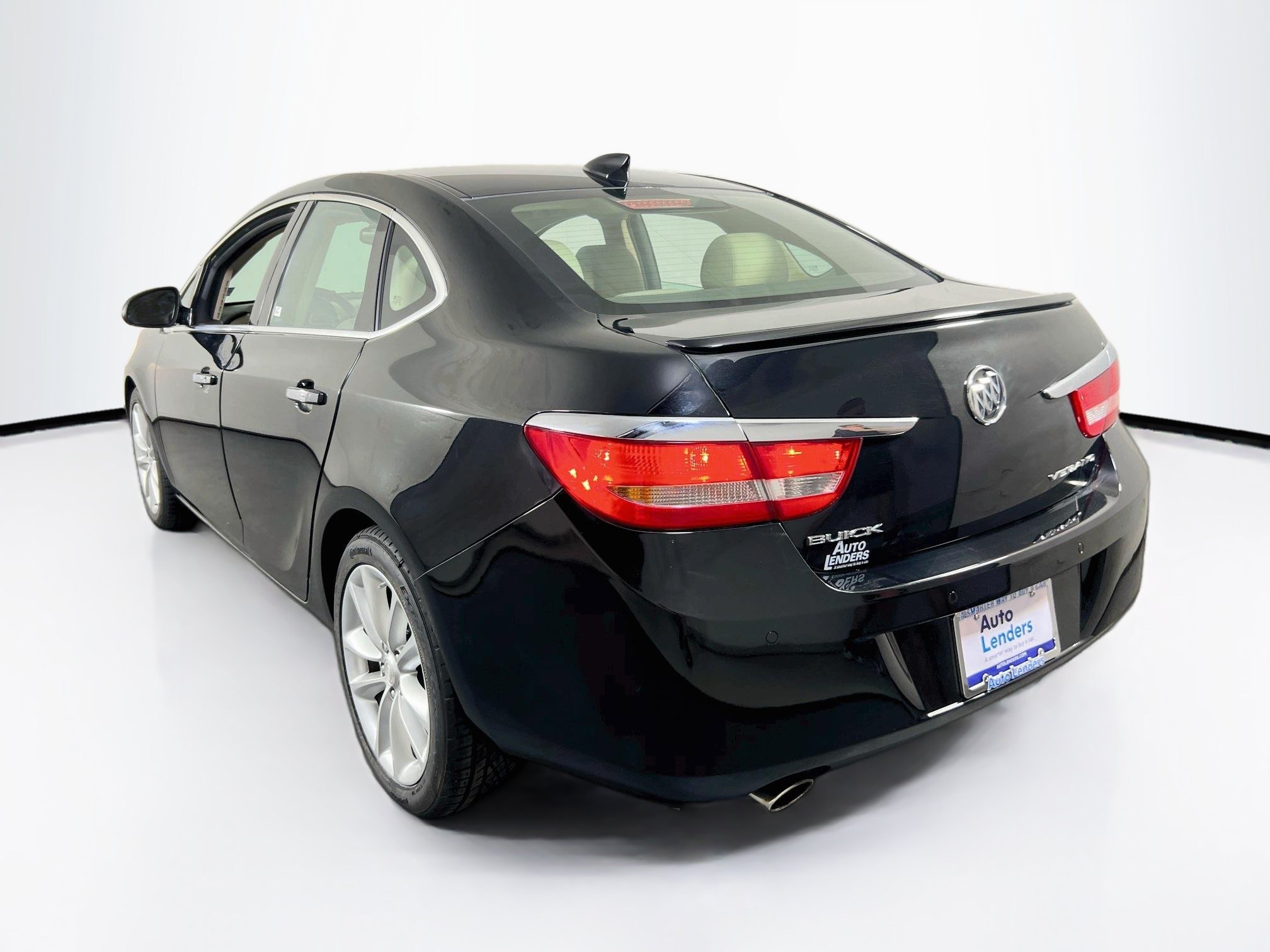 Used 2016 Buick Verano Leather w/ Experience Buick Package FWD image 7