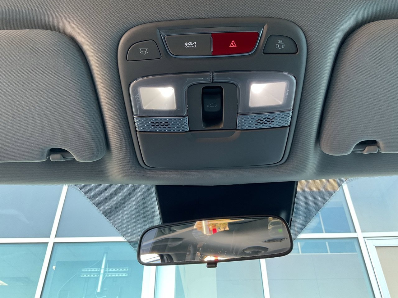 Used 2025 Kia Telluride S FWD image 19