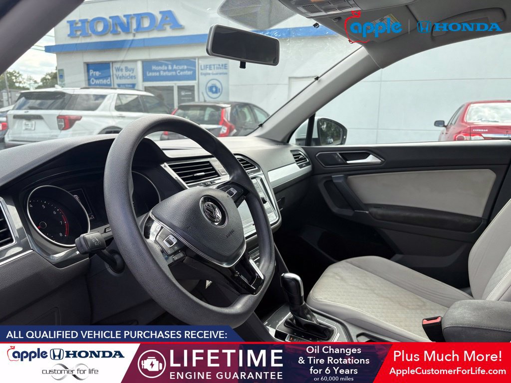 Used 2018 Volkswagen Tiguan S w/ 3rd Row Seat Package AWD/4WD image 7