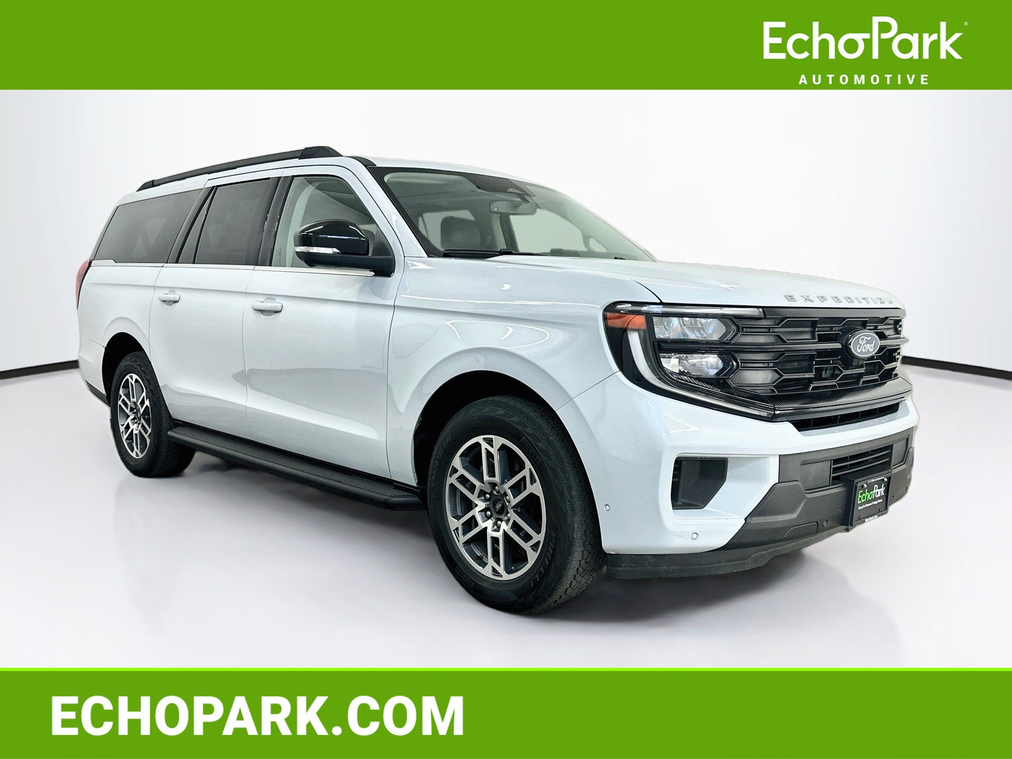 Used 2025 Ford Expedition Max Active AWD/4WD image 1