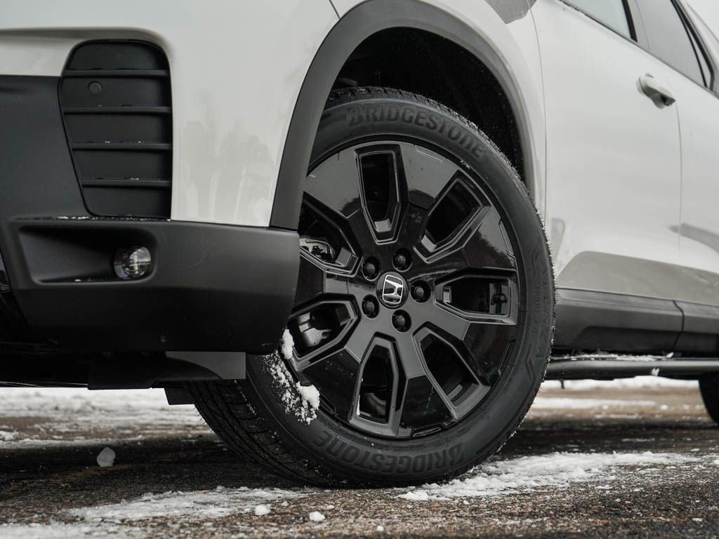 New 2026 Honda Pilot Black Edition image 6