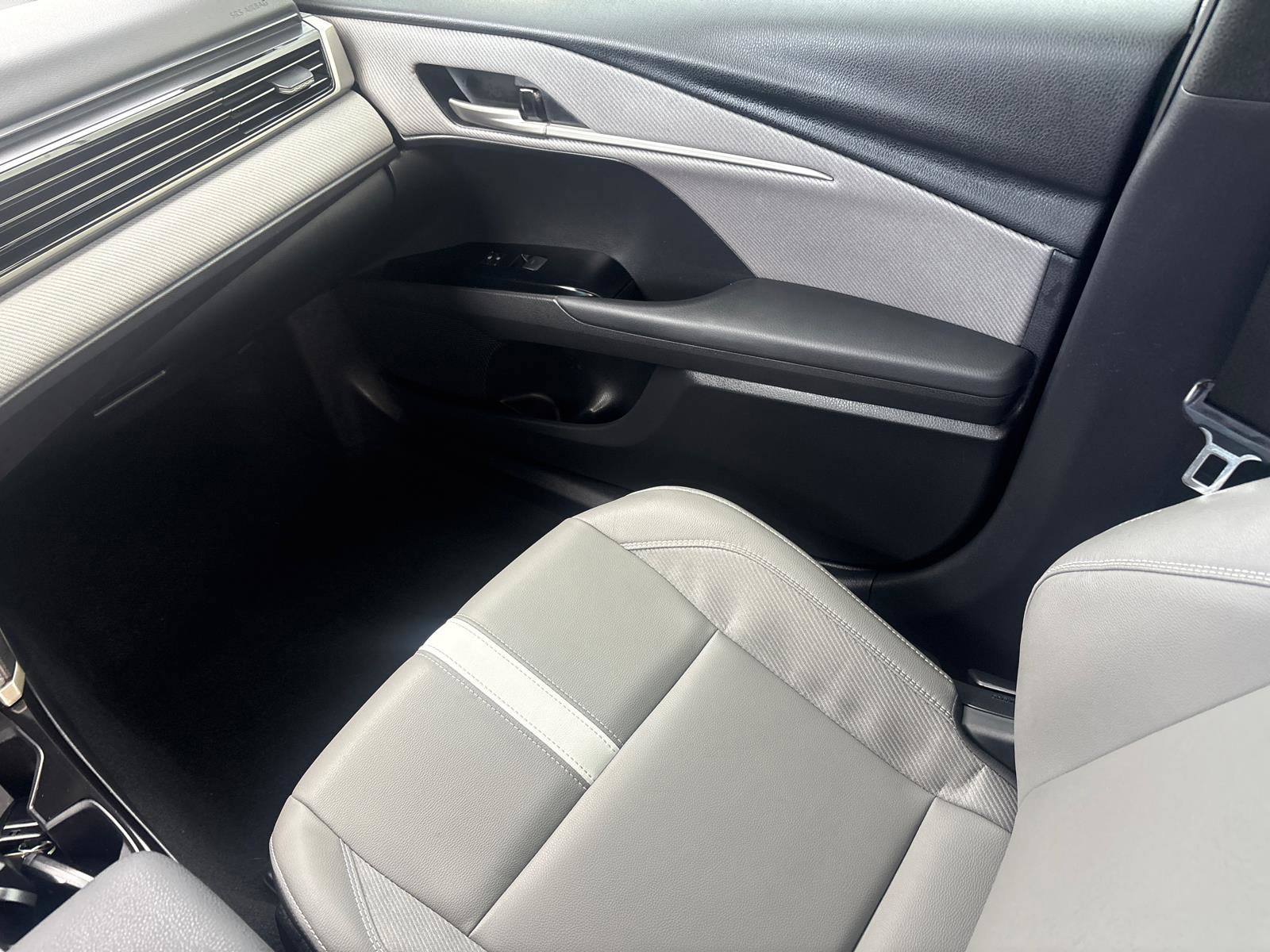 Certified 2025 Toyota Camry SE image 15