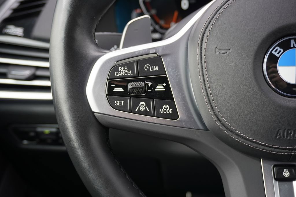 Used 2023 BMW X6 xDrive40i w/ Executive Package image 12