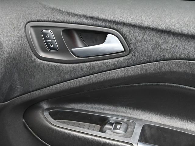 Used 2017 Ford Escape Titanium image 36