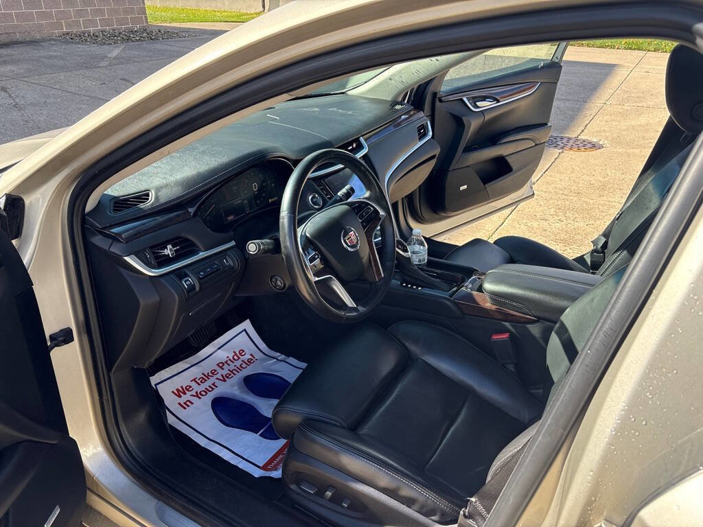Used 2013 Cadillac XTS Premium image 9