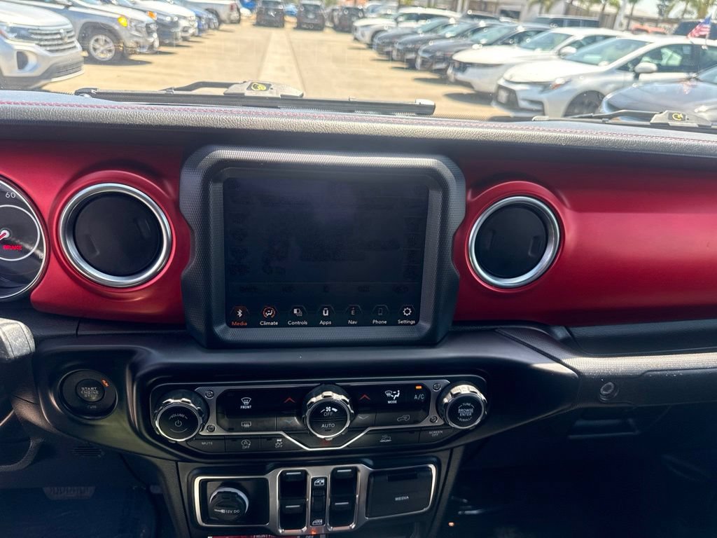 Used 2022 Jeep Gladiator Rubicon w/ LED Lighting Group AWD/4WD image 16