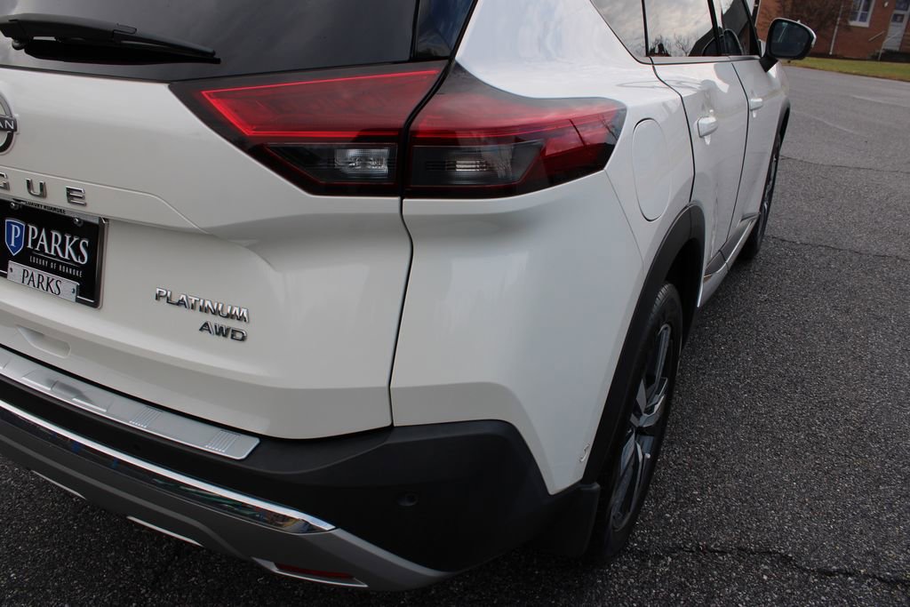 Used 2022 Nissan Rogue Platinum w/ Head-Up Display Package image 44