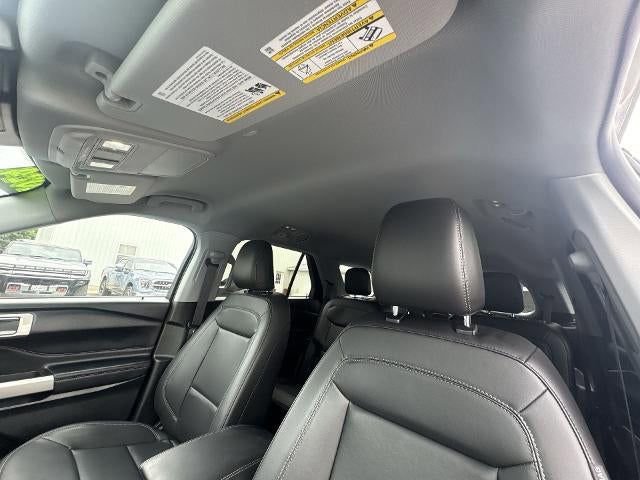 Used 2024 Ford Explorer XLT w/ Equipment Group 202A image 19