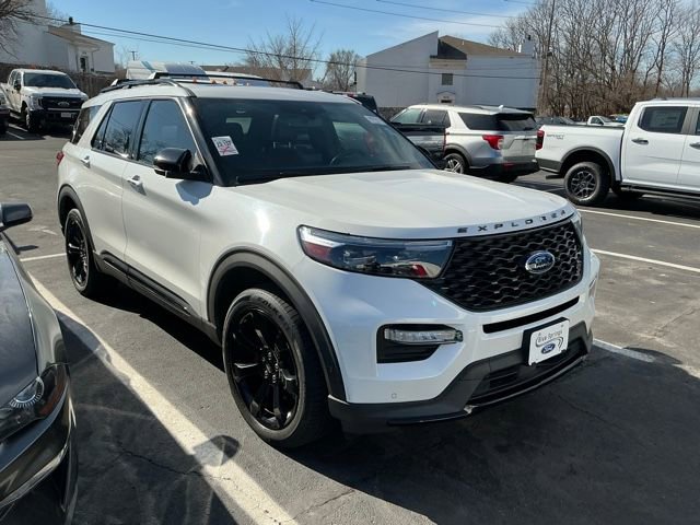 Used 2020 Ford Explorer ST w/ ST Street Pack image 3