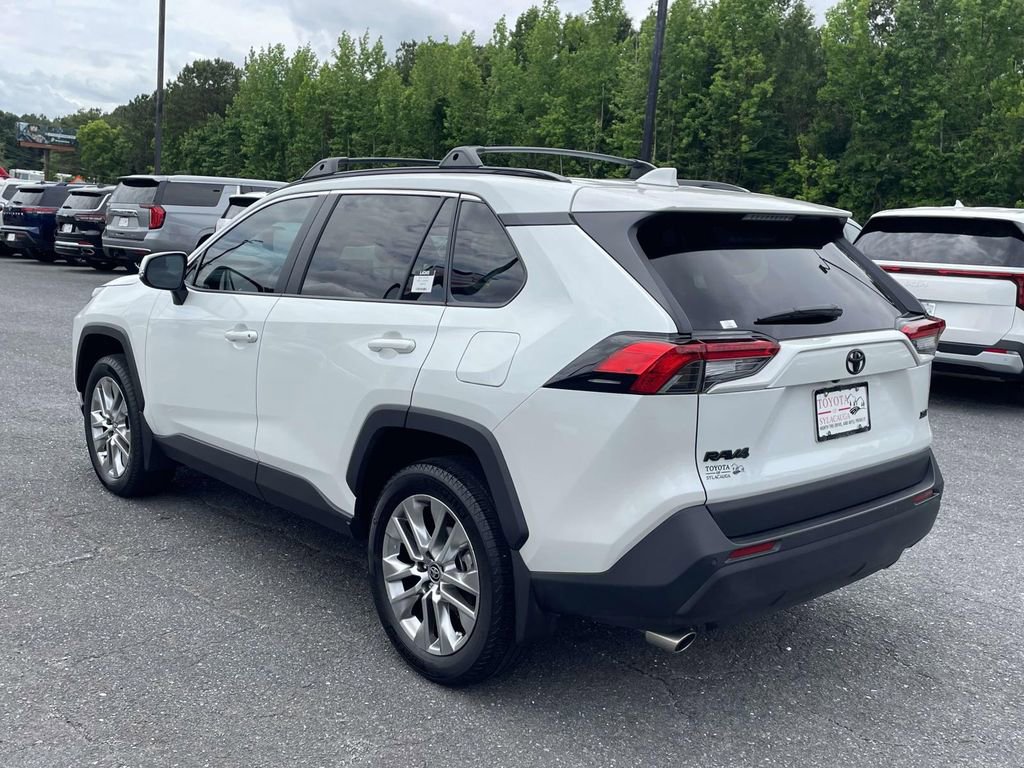 Used 2025 Toyota RAV4 XLE Premium w/ Weather Package FWD image 4