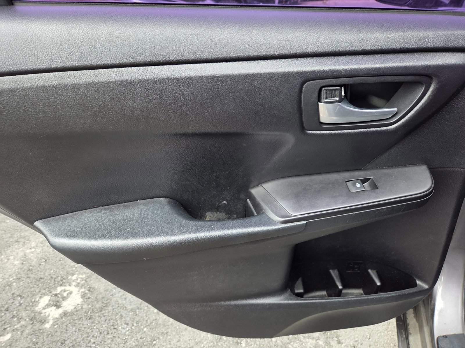 Used 2016 Toyota Camry SE FWD image 10