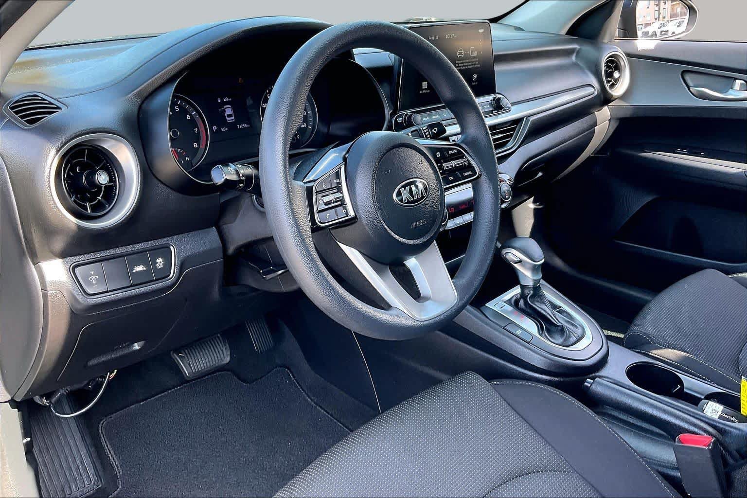 Used 2019 Kia Forte LXS FWD image 16