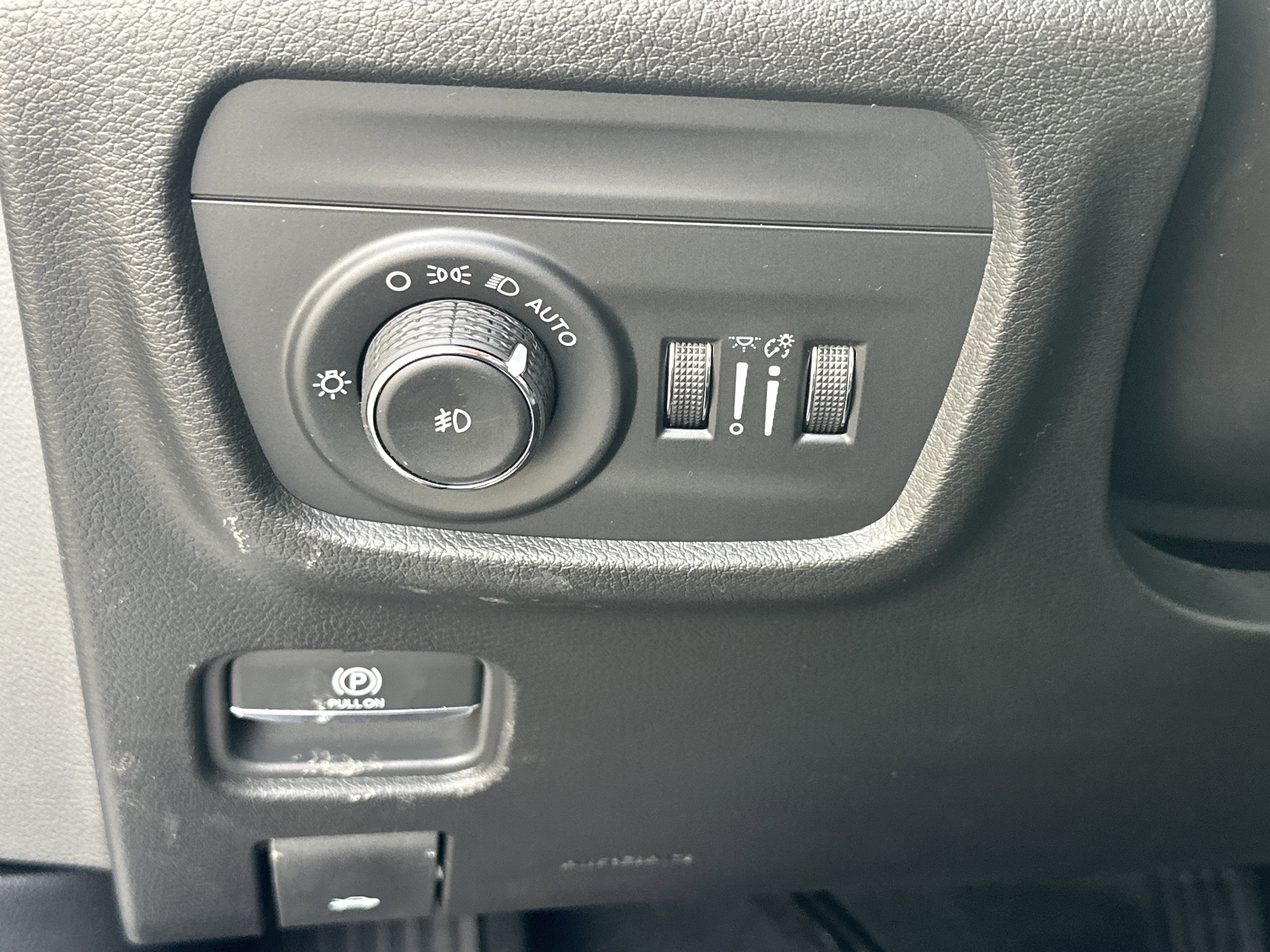 New 2026 Jeep Grand Cherokee L Limited image 12