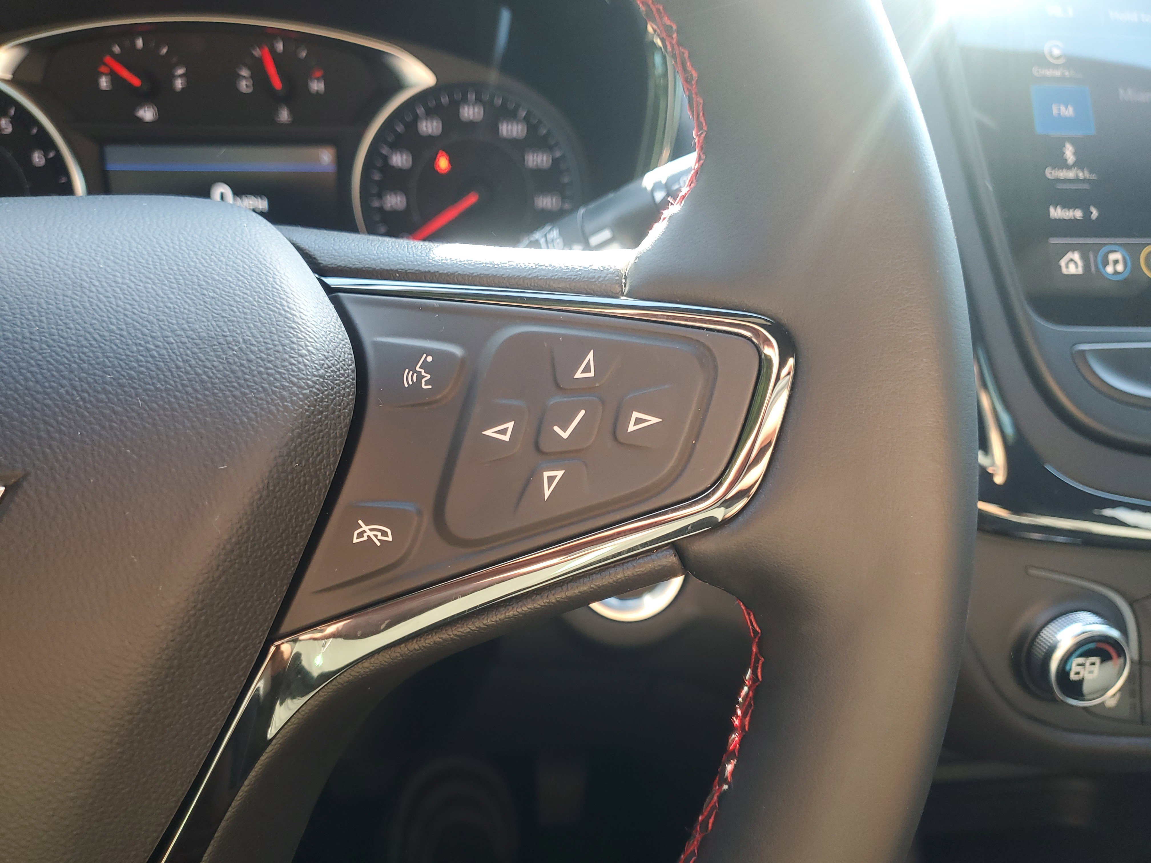 Used 2024 Chevrolet Equinox RS w/ RS Leather Package image 22