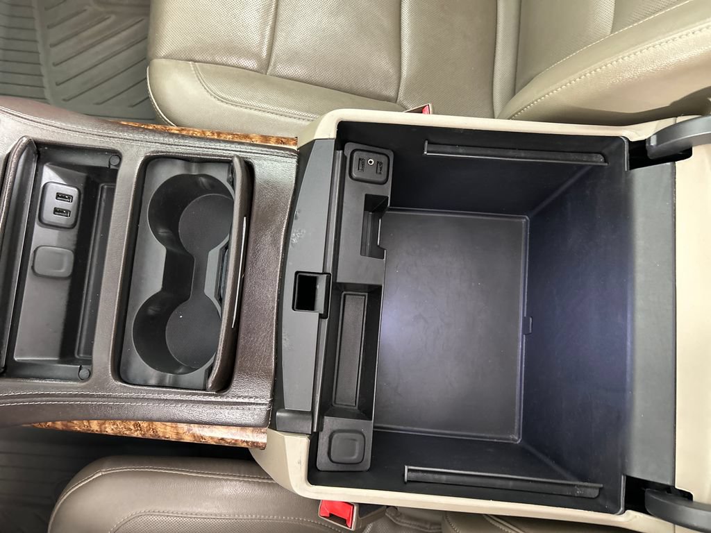 Used 2018 Chevrolet Tahoe Premier AWD/4WD image 15