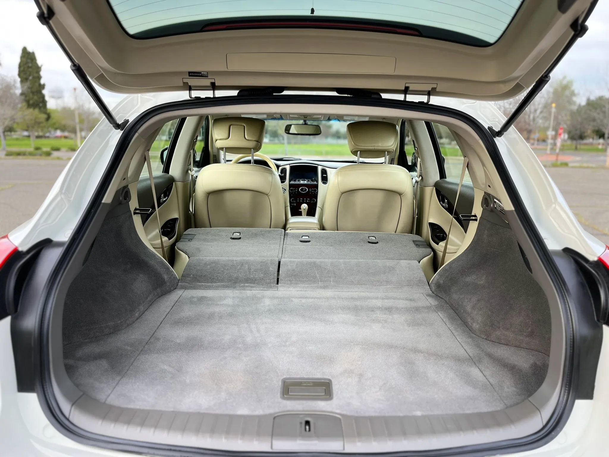 Used 2014 INFINITI QX50 Journey w/ Premium Package image 14