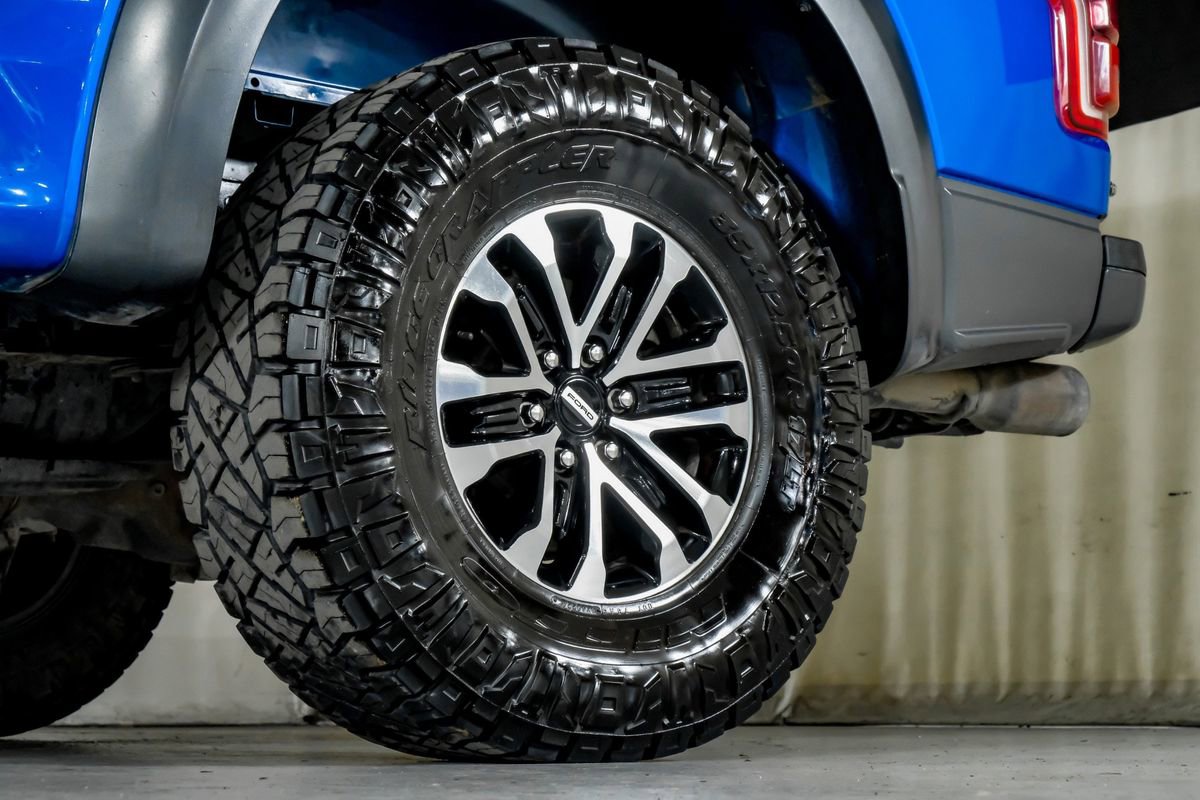 Used 2019 Ford F150 Raptor w/ Equipment Group 802A Luxury image 56