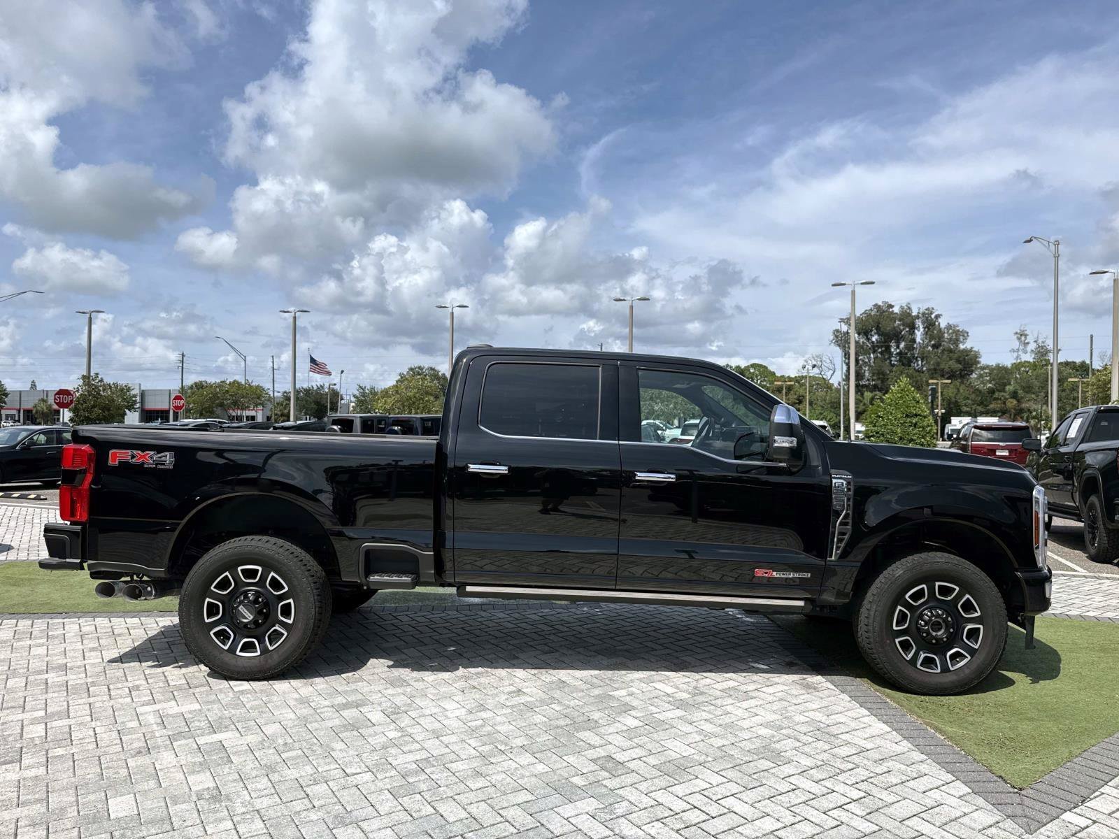 Used 2024 Ford F250 Platinum AWD/4WD image 6