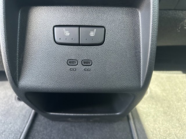 New 2026 Chevrolet Equinox EV LT image 38