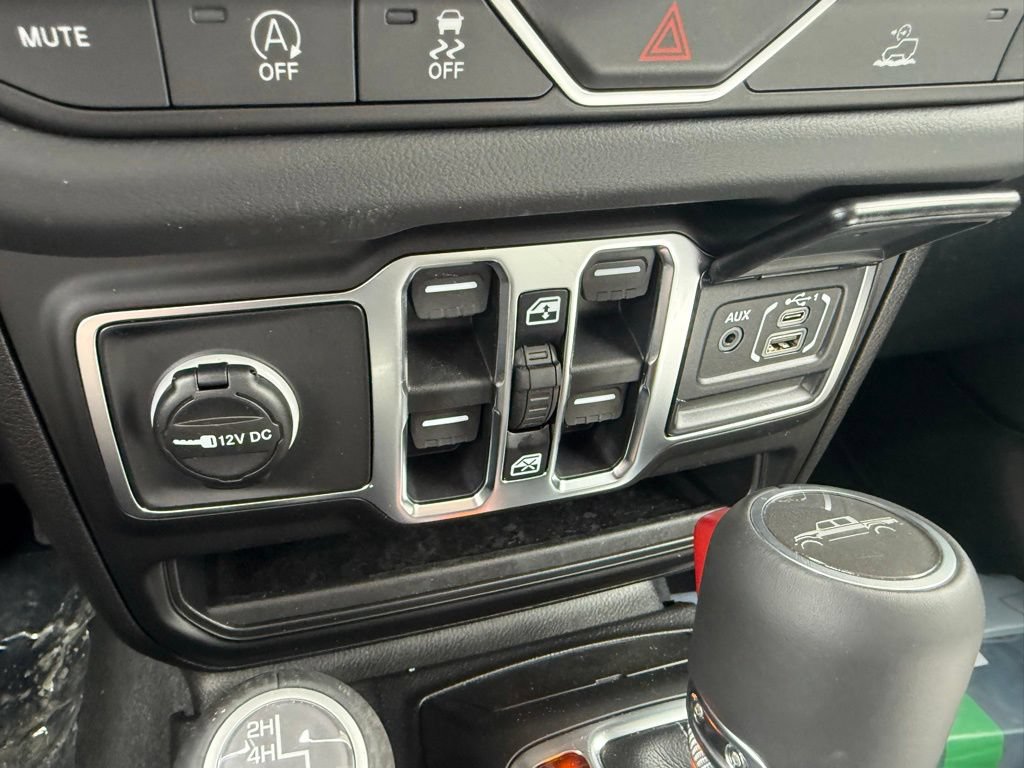 New 2026 Jeep Gladiator Sport AWD/4WD image 22