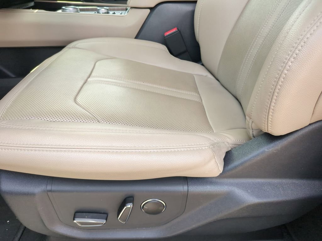 Used 2024 Ford Expedition Limited AWD/4WD image 27