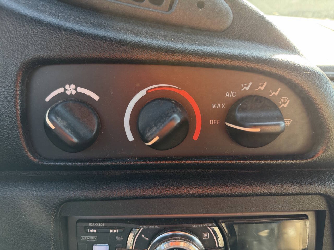 Used 1995 Chevrolet Camaro Z28 RWD image 33