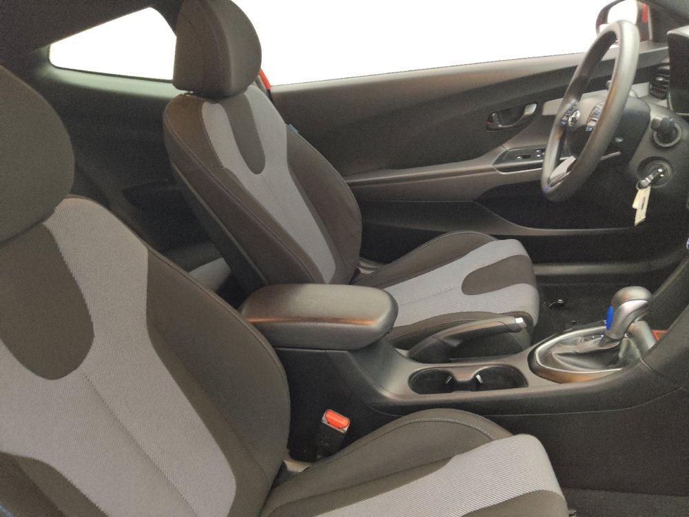 Used 2019 Hyundai Veloster 2.0 FWD image 21