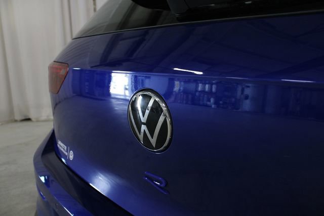 Used 2023 Volkswagen Golf 20th Anniversary Edition AWD/4WD image 29