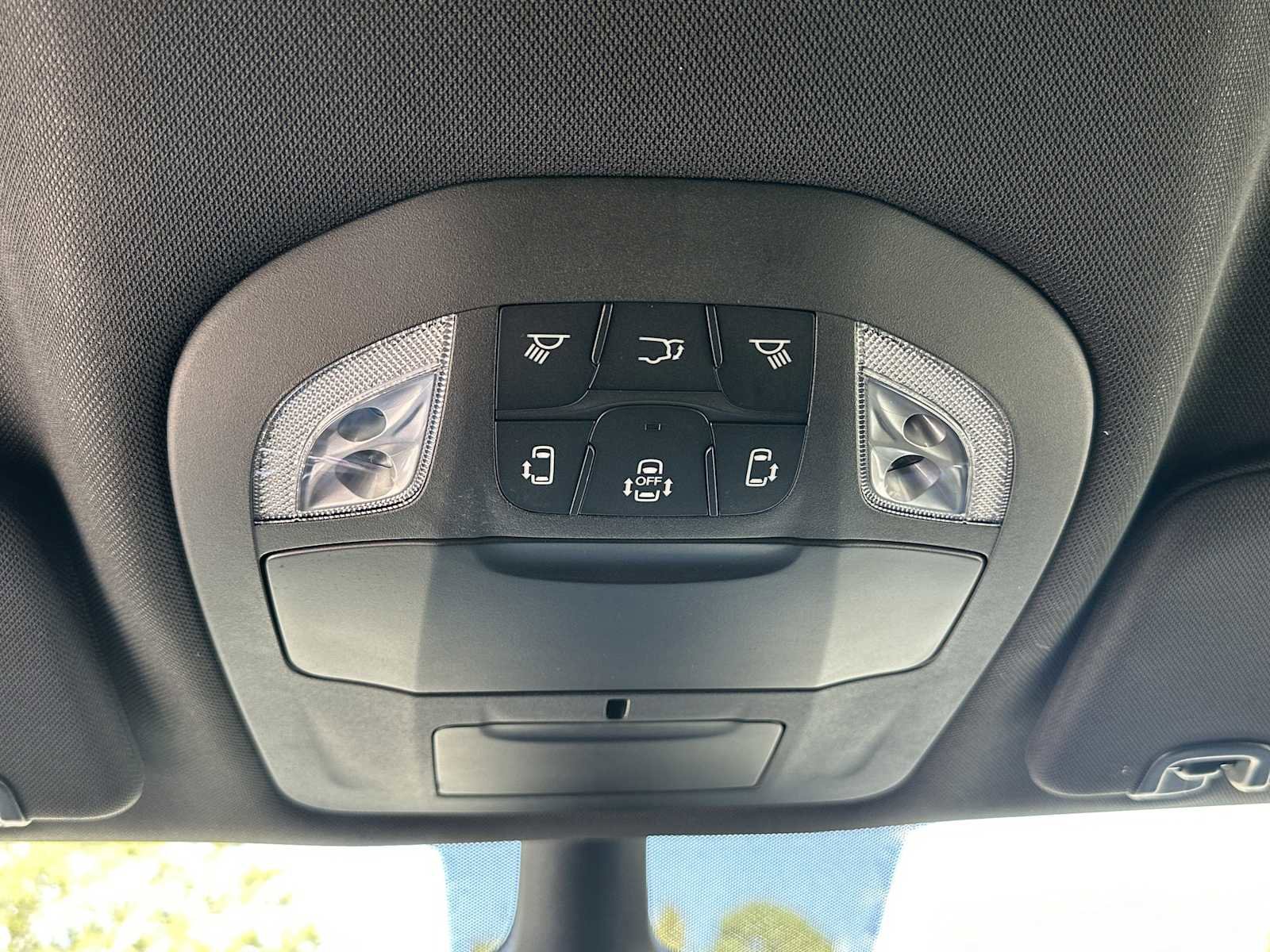 New 2026 Chrysler Voyager LX image 24