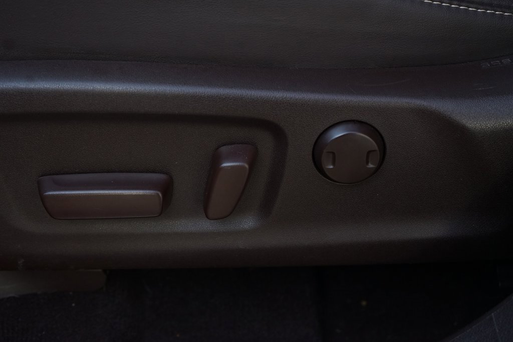 Used 2016 Lexus RX 450h AWD image 21