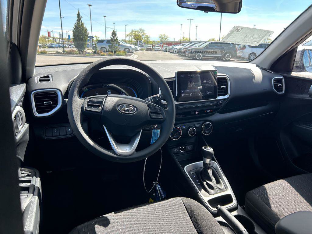 New 2026 Hyundai Venue SE FWD image 11