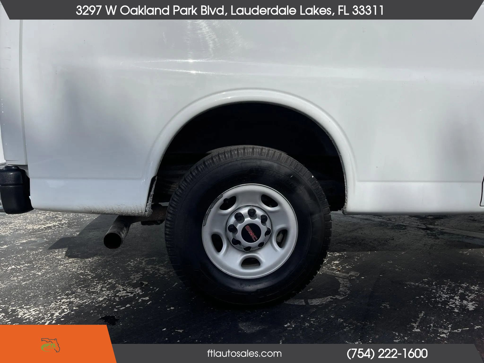 Used 2017 GMC Savana 3500 Extended image 16