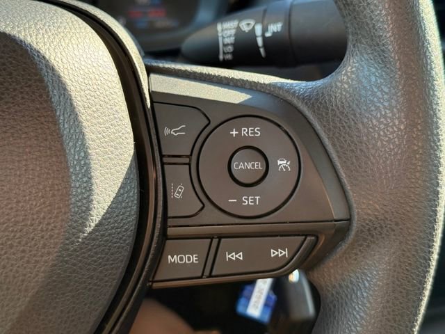 Used 2022 Toyota Corolla LE image 23