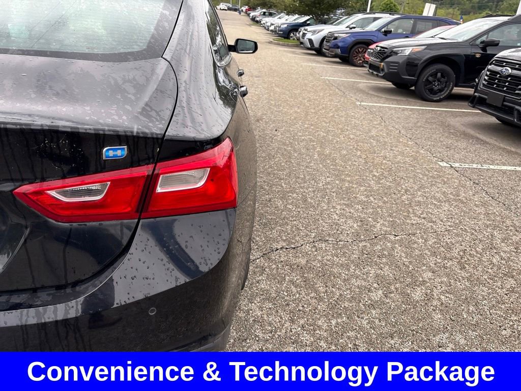 Used 2018 Chevrolet Malibu Hybrid w/ Driver Confidence Package FWD image 5