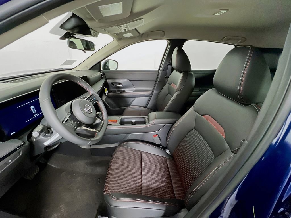 New 2026 Nissan Kicks SR AWD/4WD image 19